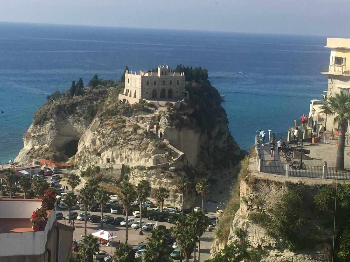 Lo Splendore Del Borgo Тропея Экстерьер фото