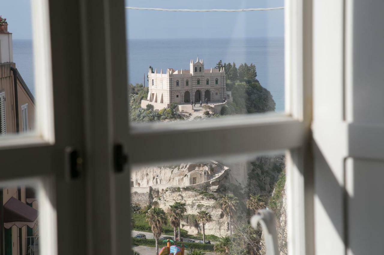 Lo Splendore Del Borgo Тропея Экстерьер фото